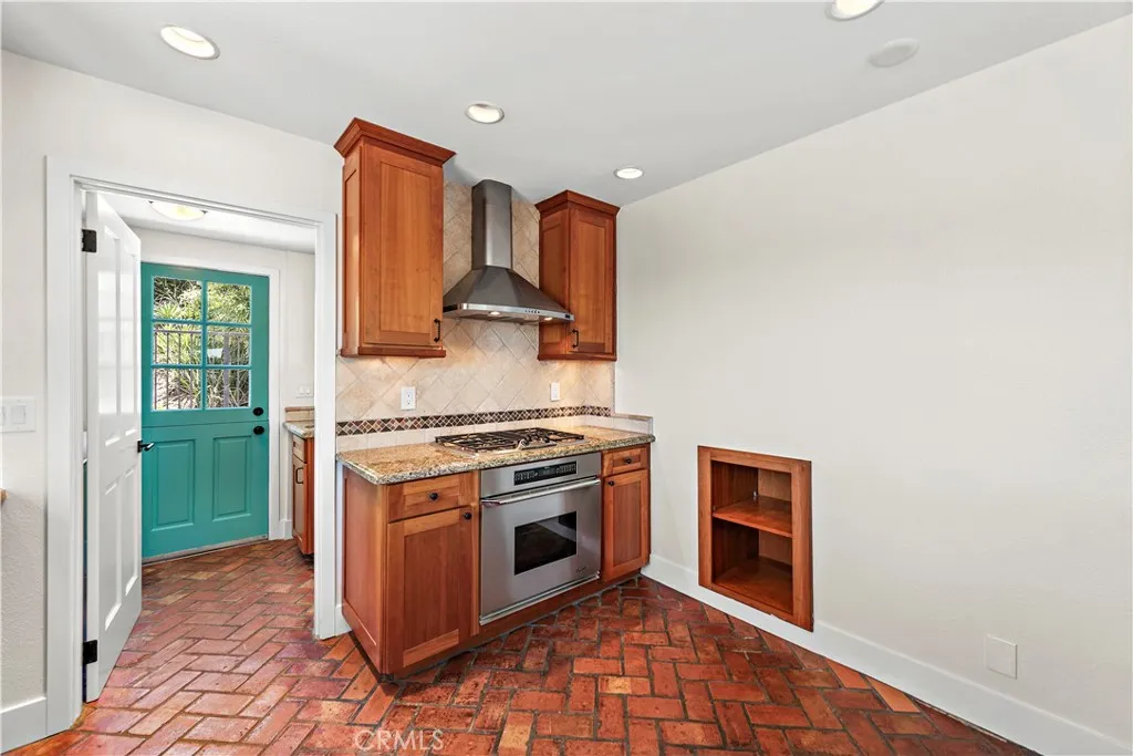 3069 Zell Drive