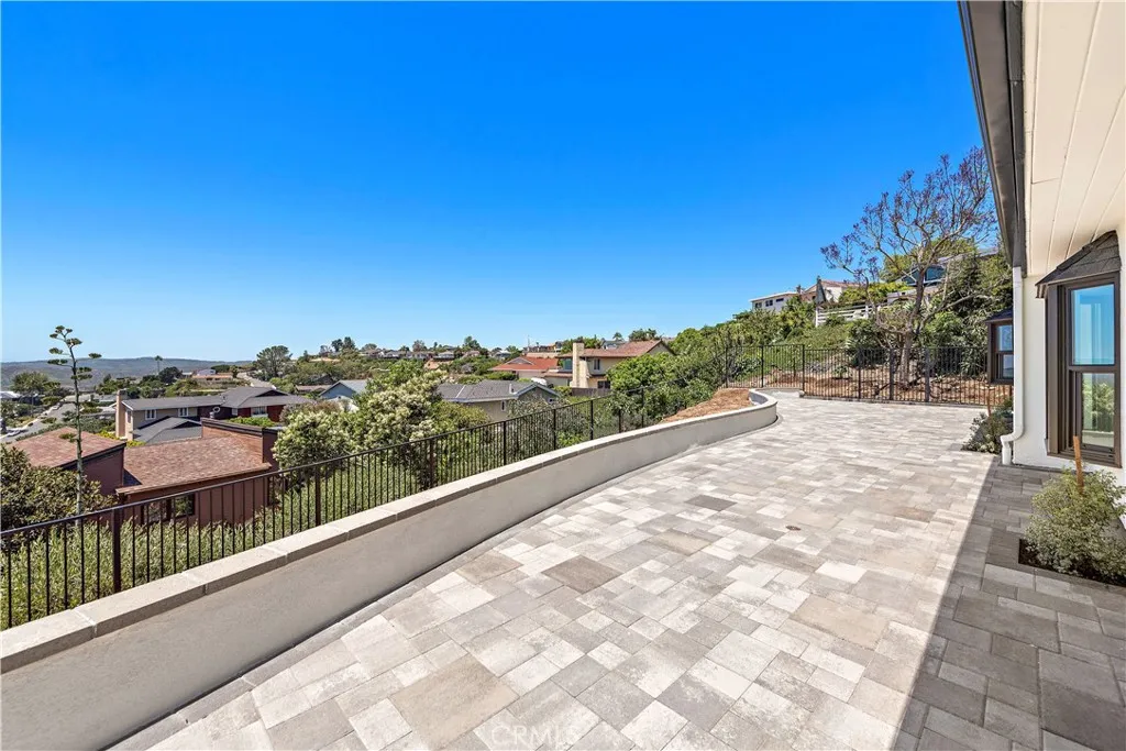 3069 Zell Drive