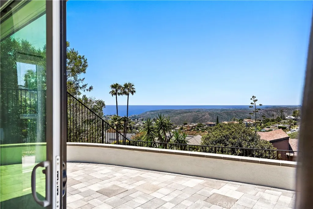 3069 Zell Drive