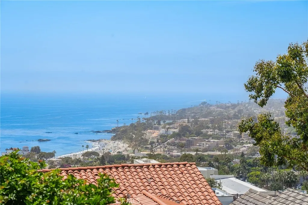 750 Coast View Drive