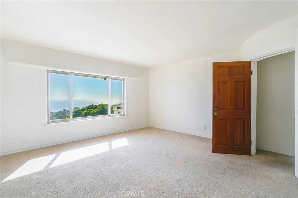 750 Coast View Drive