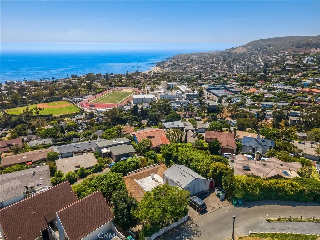 750 Coast View Drive