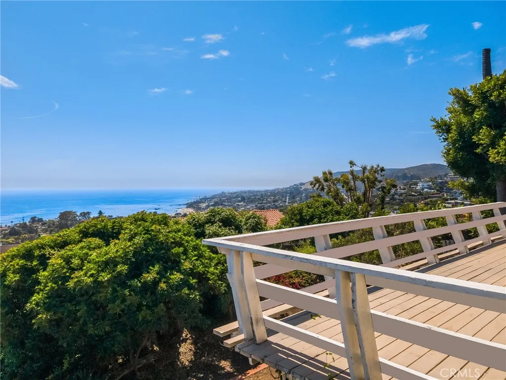 750 Coast View Drive