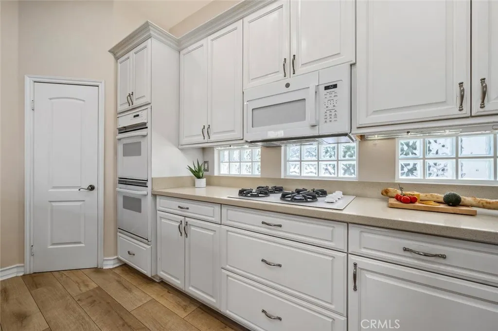 438 3rd Street