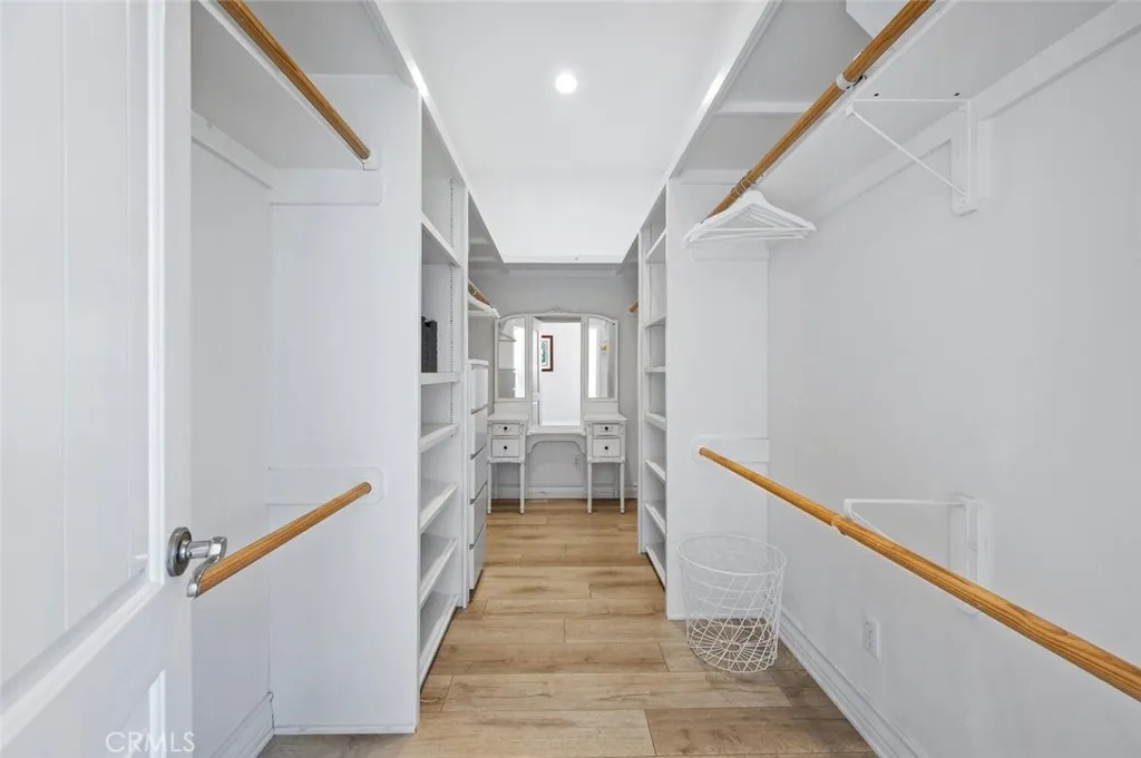 438 3rd Street