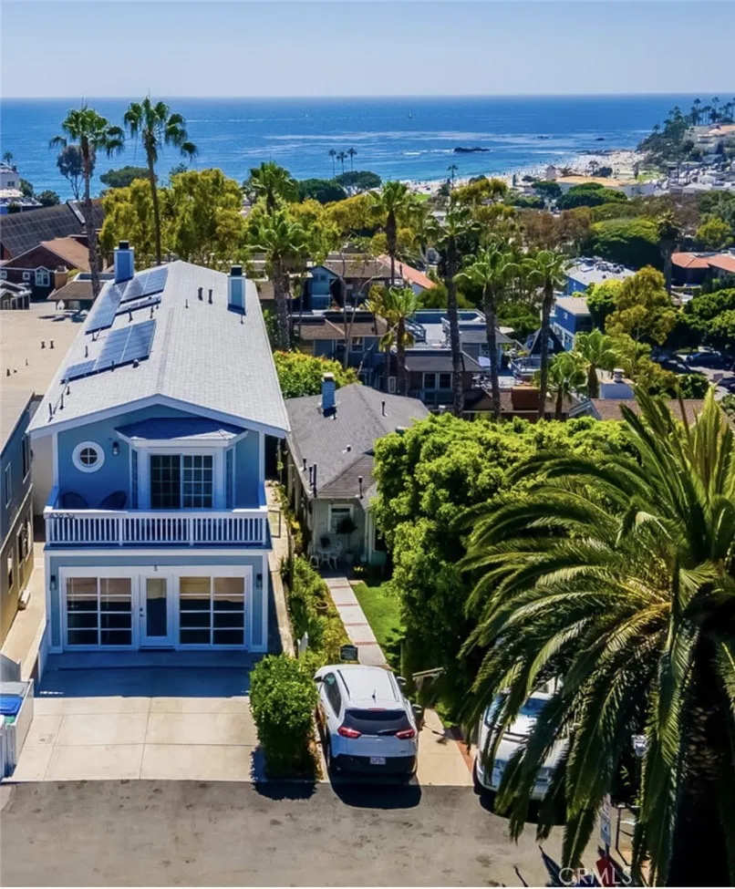 438 3rd Street