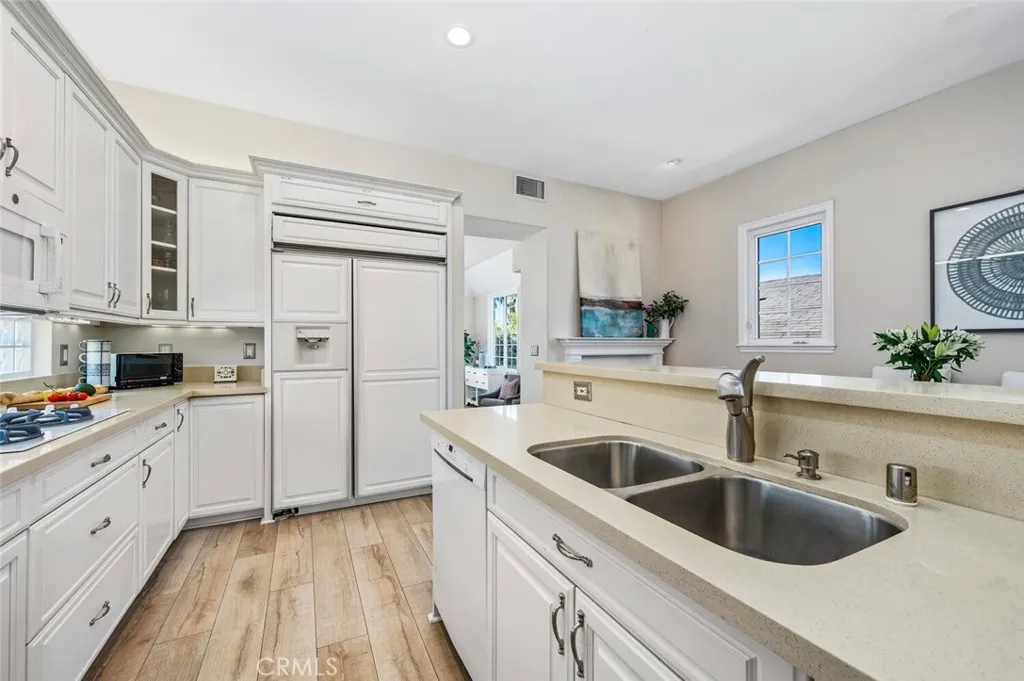 438 3rd Street