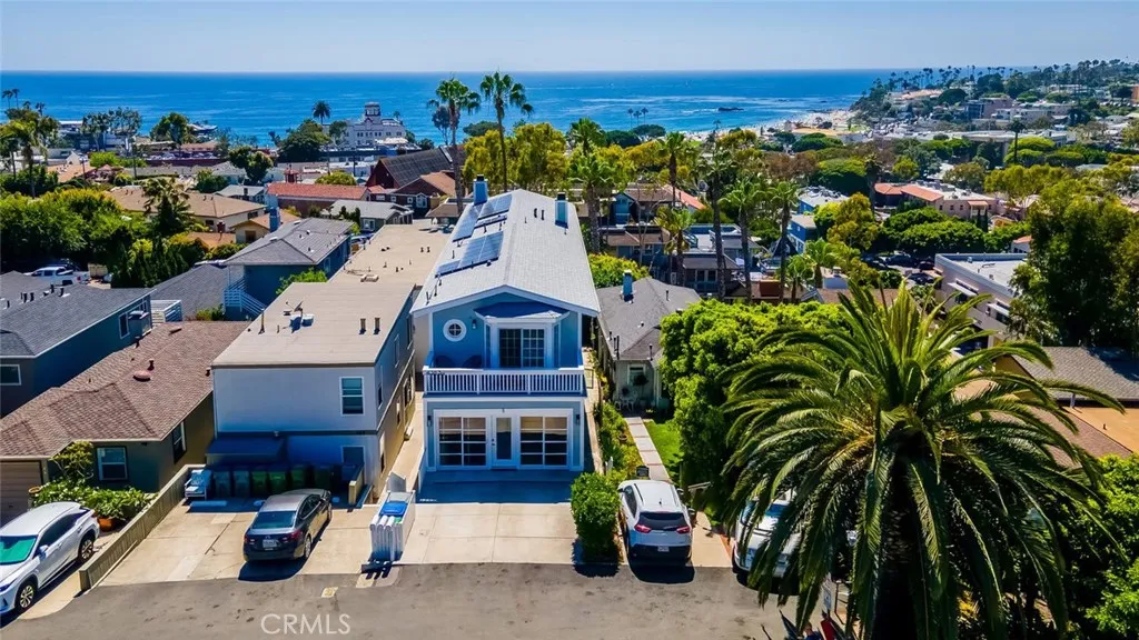 438 3rd Street
