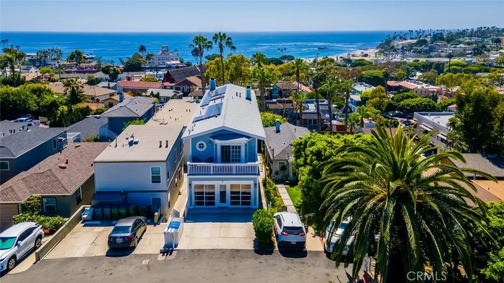 438 3rd Street