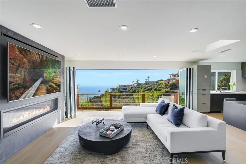 1475 Coral Drive