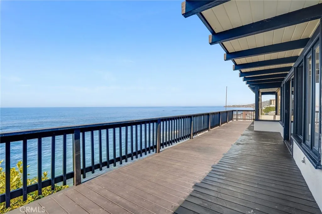 1811 Ocean Way