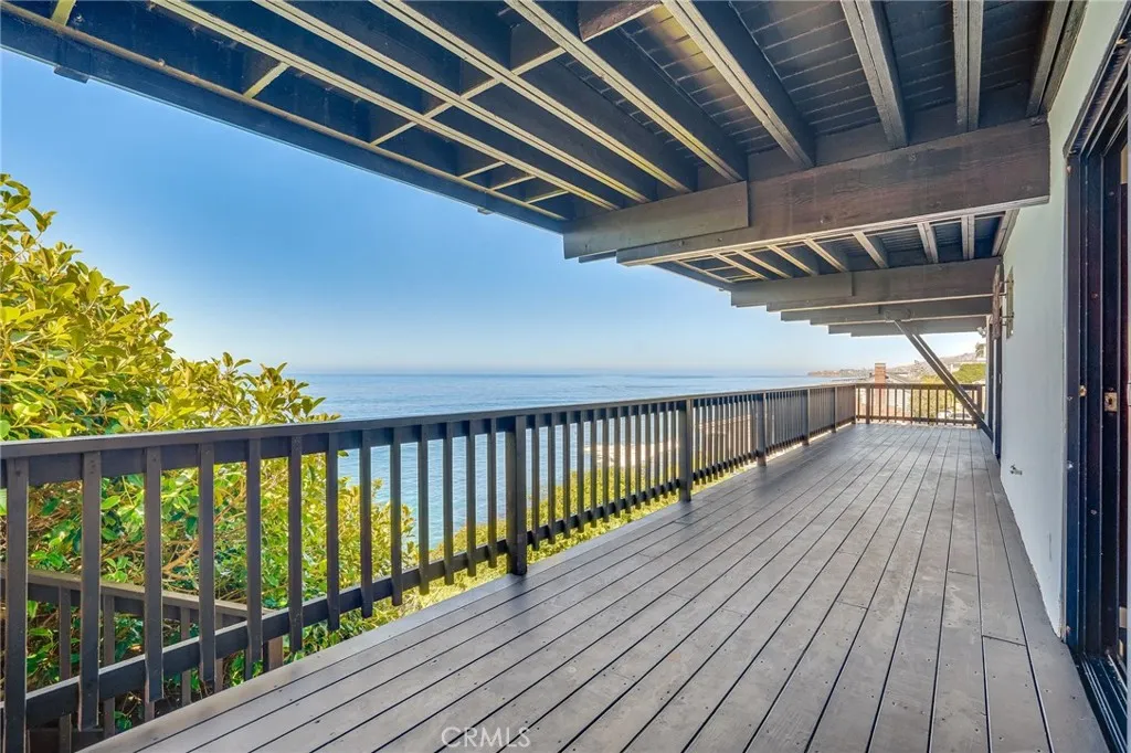 1811 Ocean Way