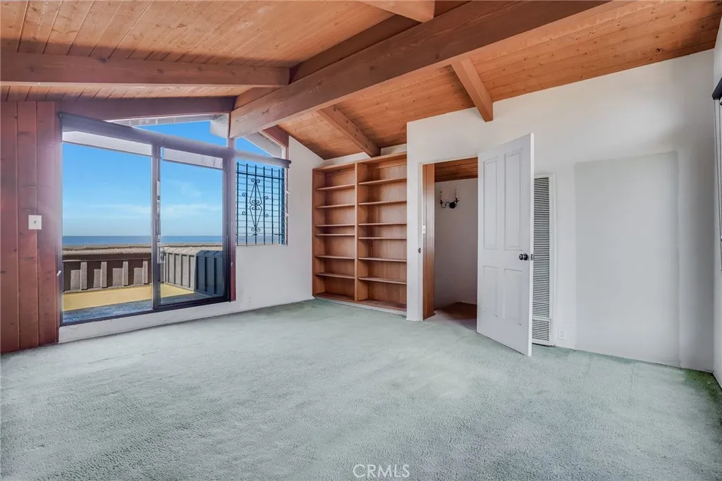 1811 Ocean Way