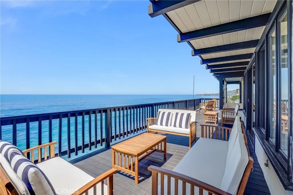 1811 Ocean Way