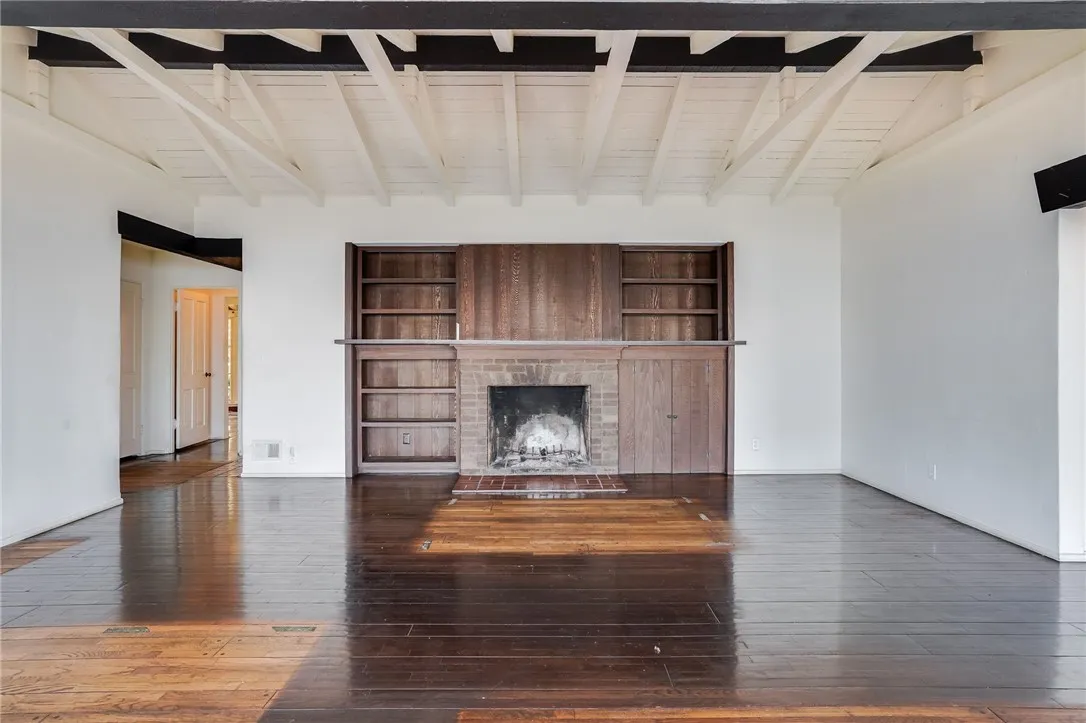 1811 Ocean Way