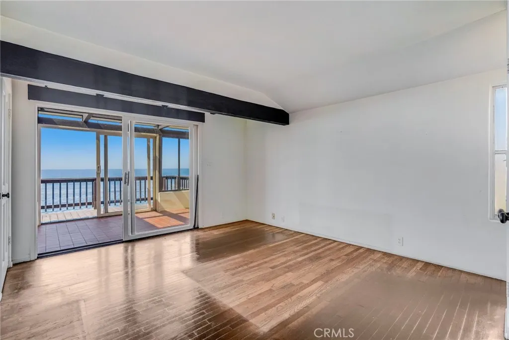 1811 Ocean Way
