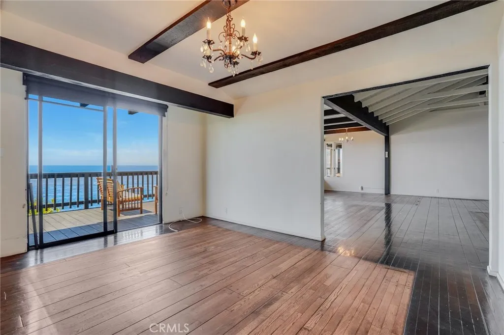 1811 Ocean Way