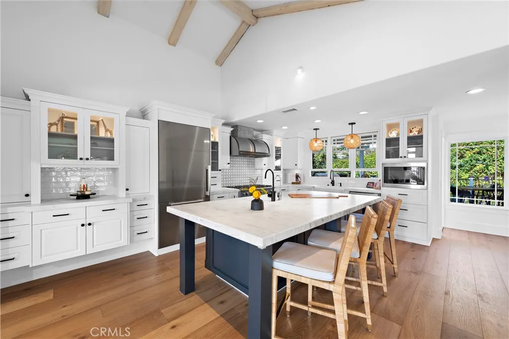 1930 Catalina St