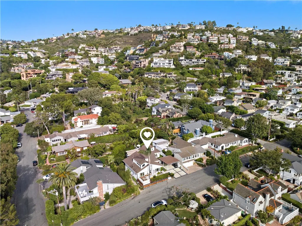 1930 Catalina St