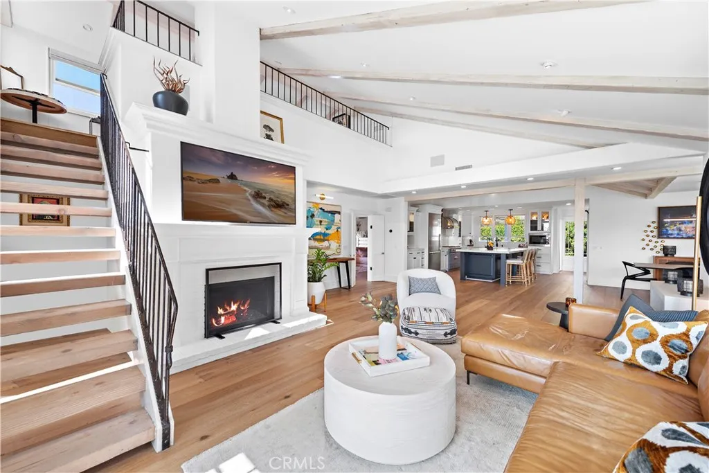 1930 Catalina St