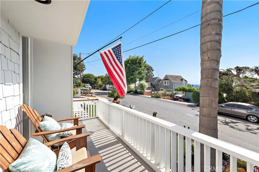 1930 Catalina St