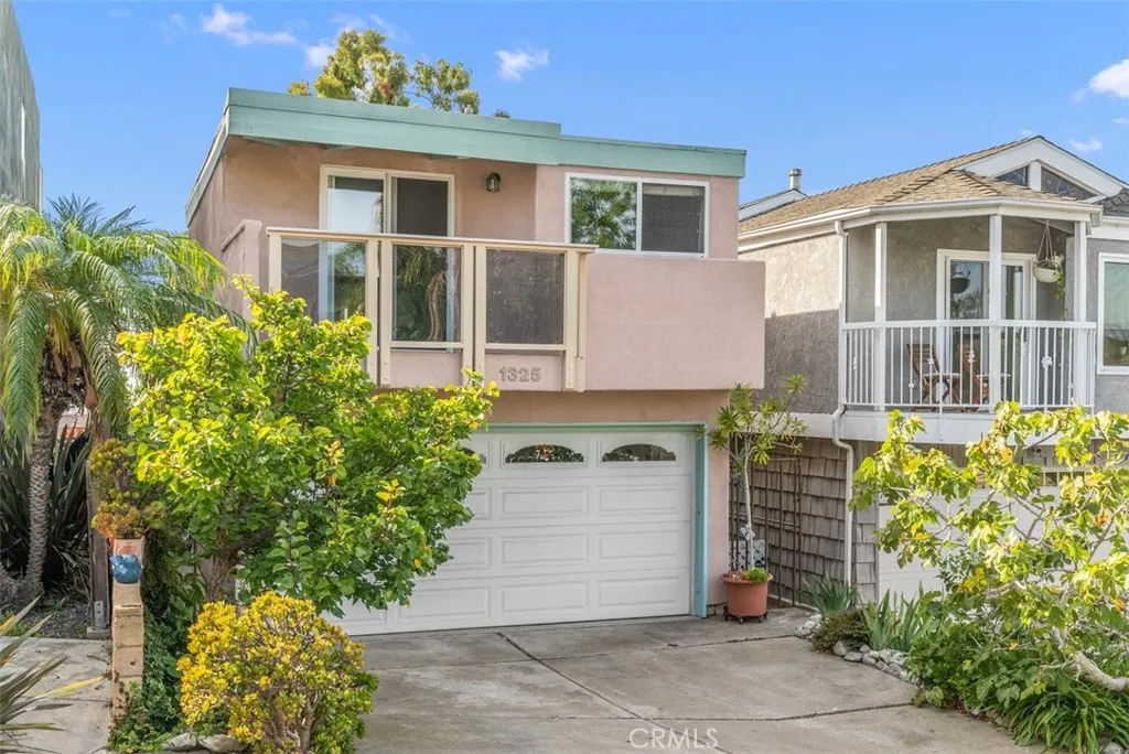 1325 La Mirada Street