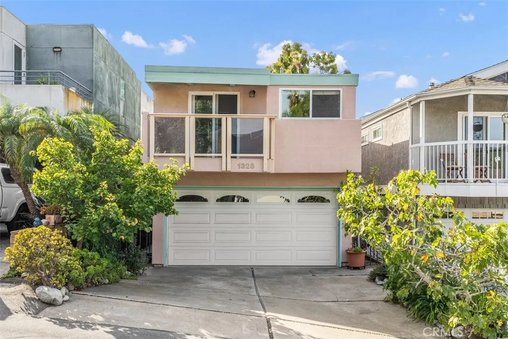 1325 La Mirada Street