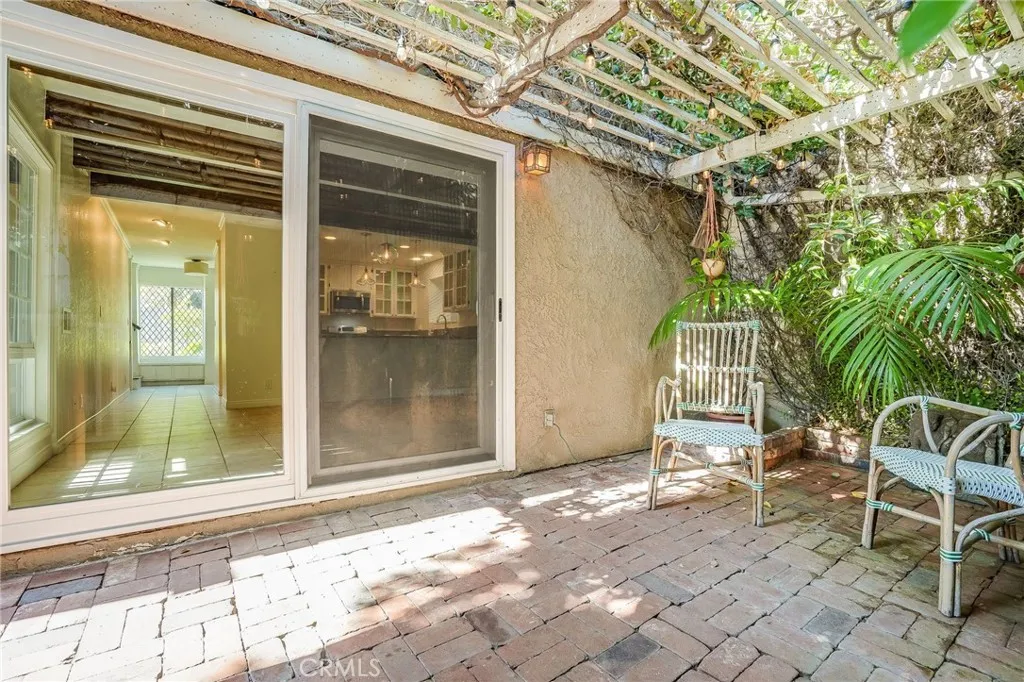 1125 Keller Way
