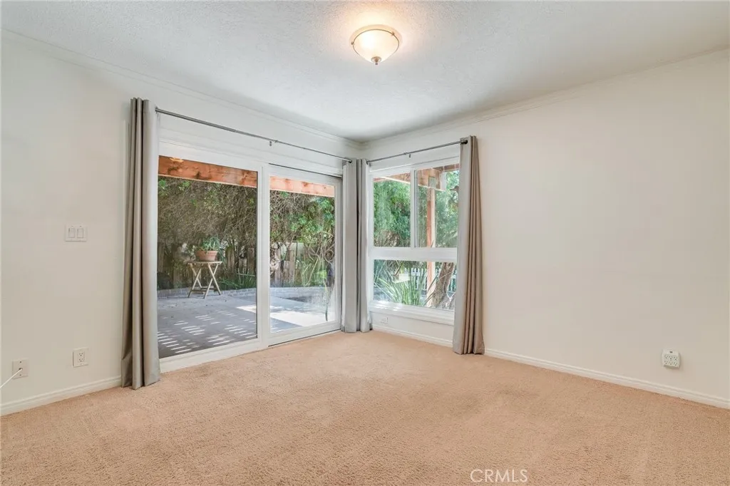 1125 Keller Way