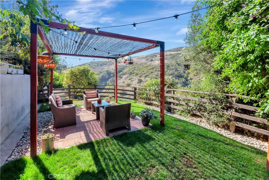 11 Castle Rock Road