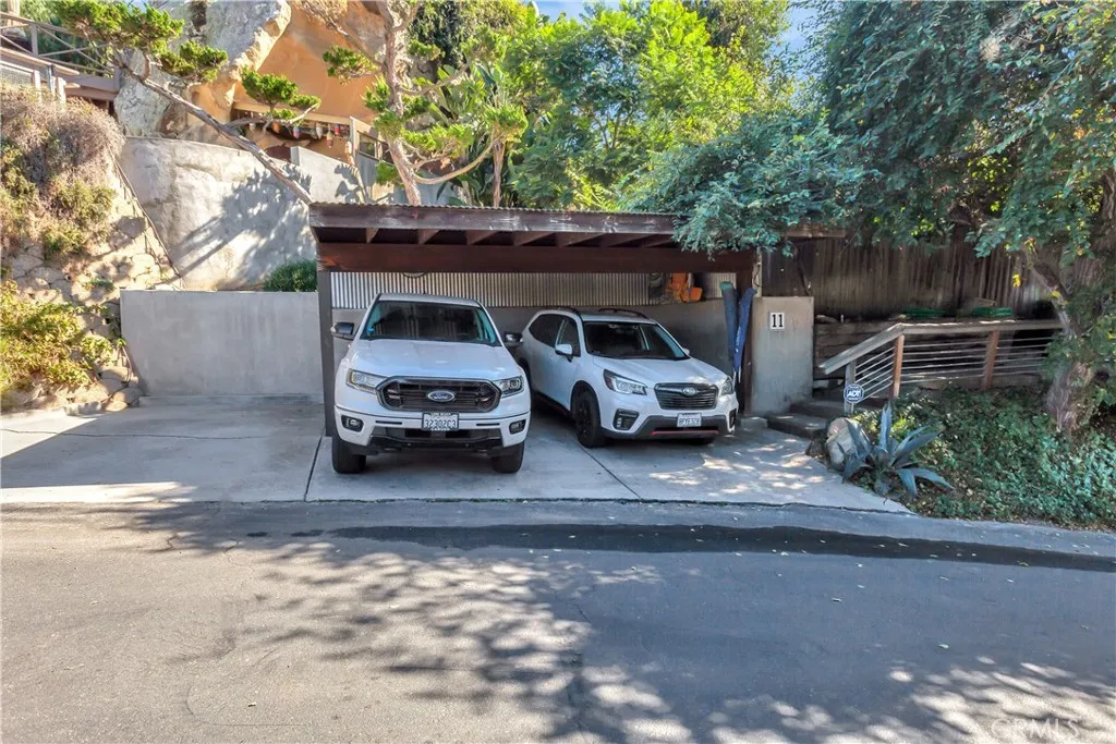 11 Castle Rock Road