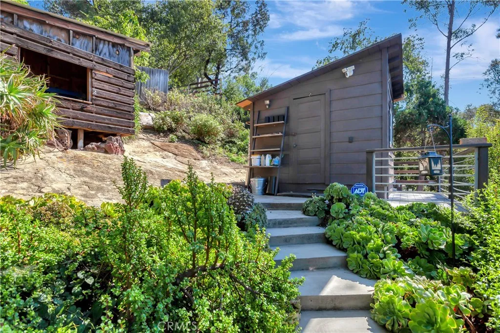 11 Castle Rock Road
