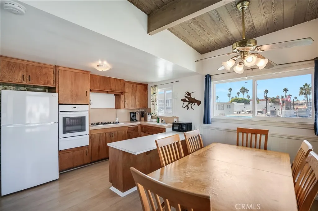 1917 W Balboa Boulevard