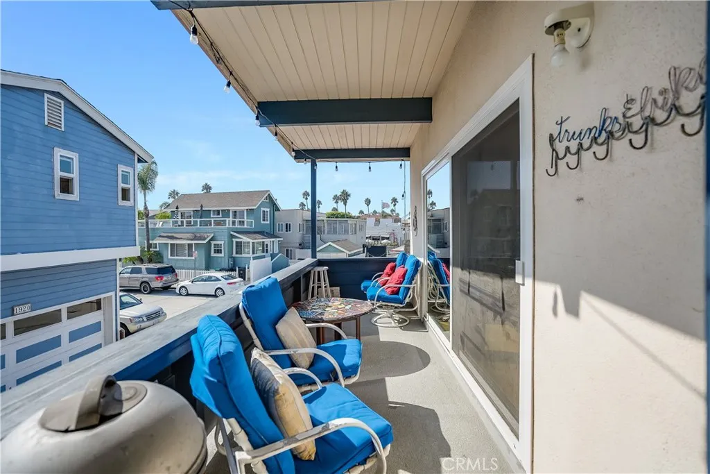 1917 W Balboa Boulevard