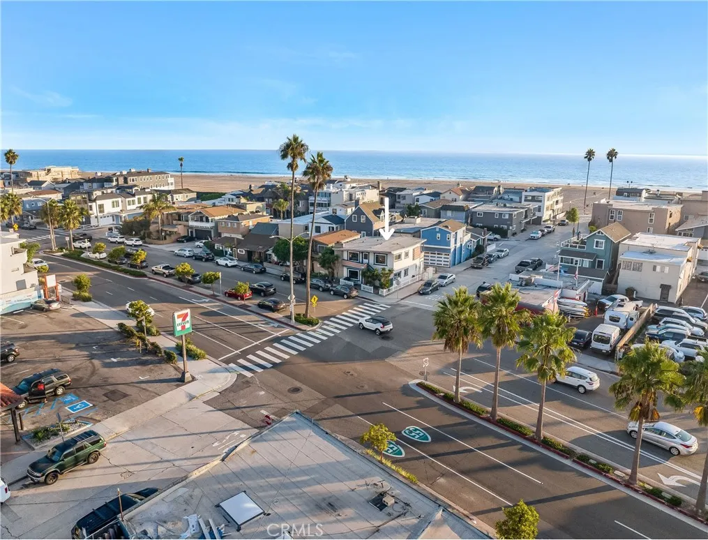 1917 W Balboa Boulevard