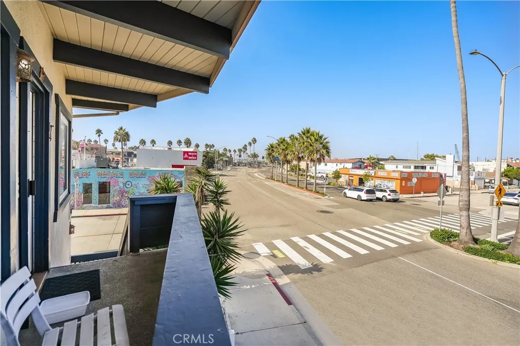 1917 W Balboa Boulevard