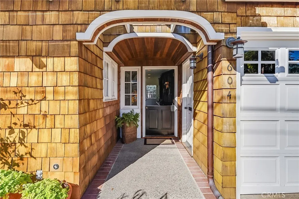 604 Anita Street