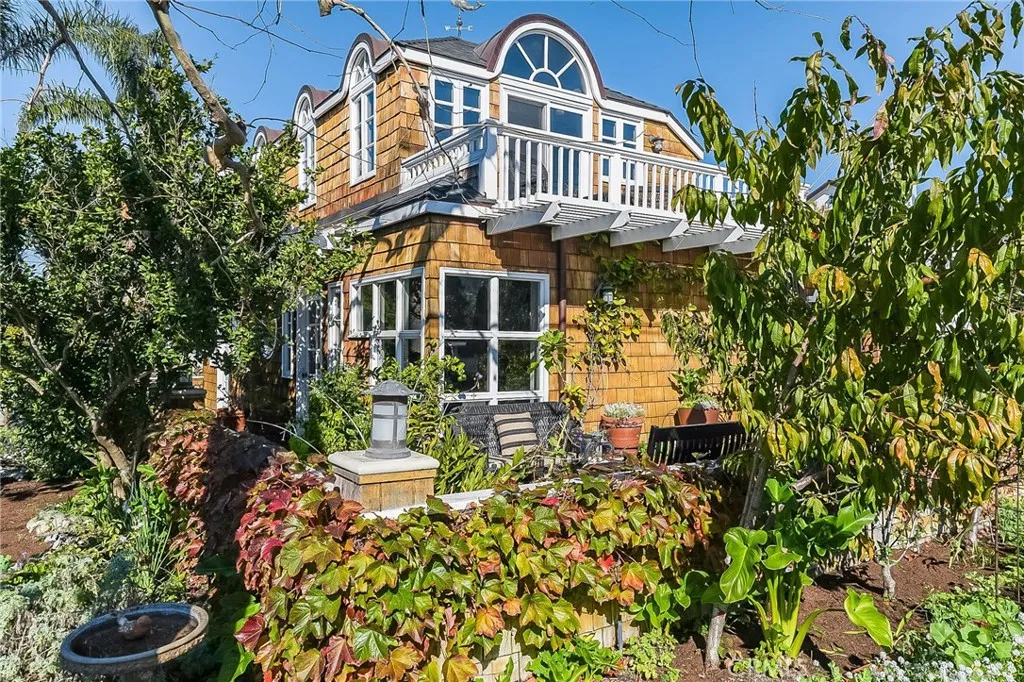 604 Anita Street