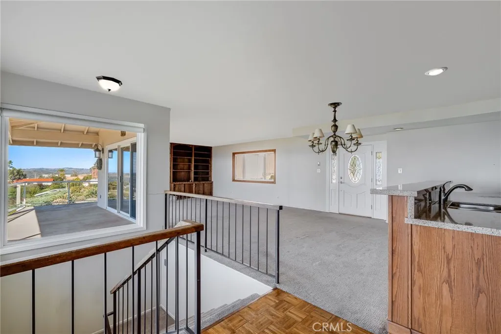 2925 Zell Drive