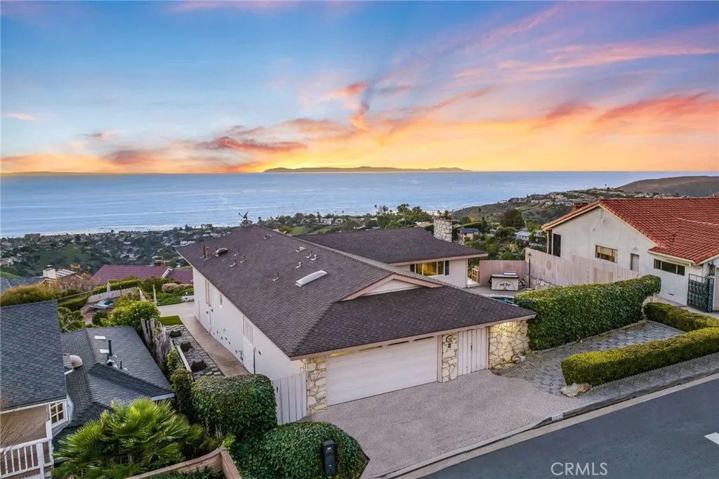 2925 Zell Drive