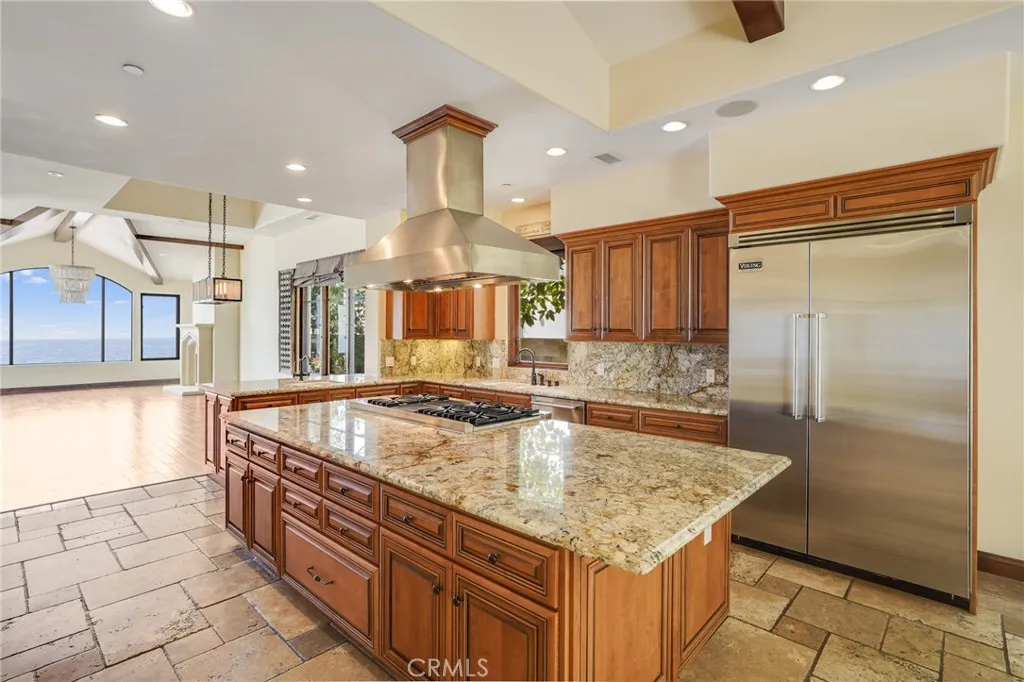 2320 Crestview Drive