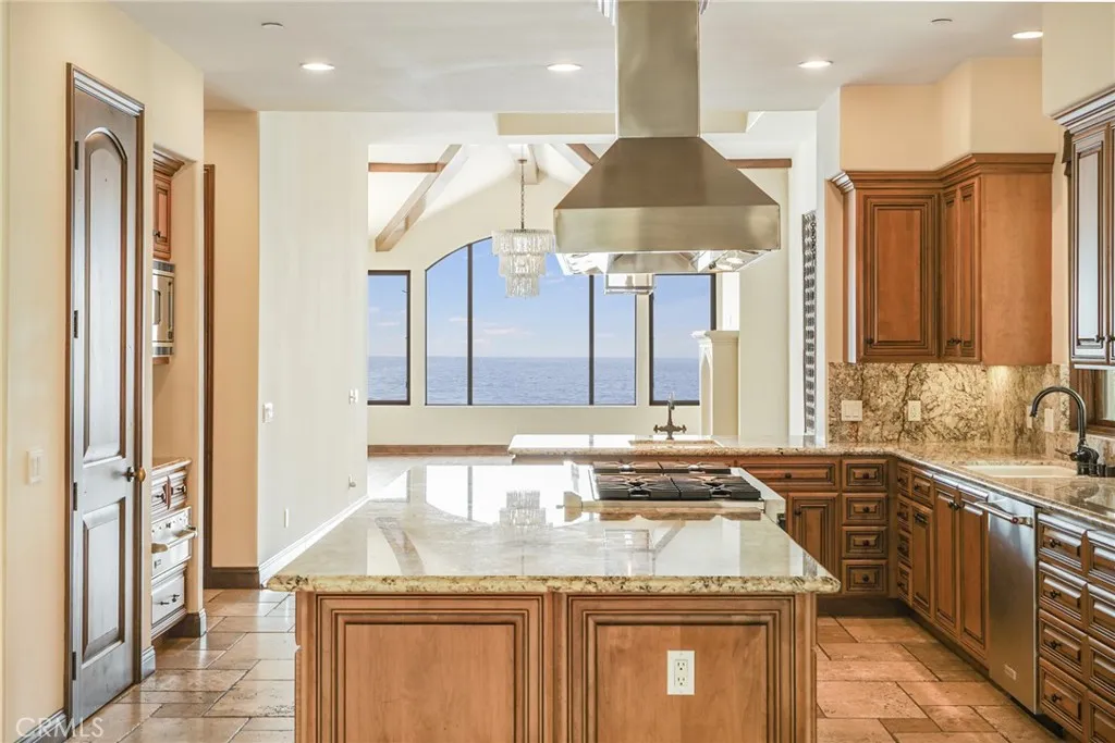 2320 Crestview Drive