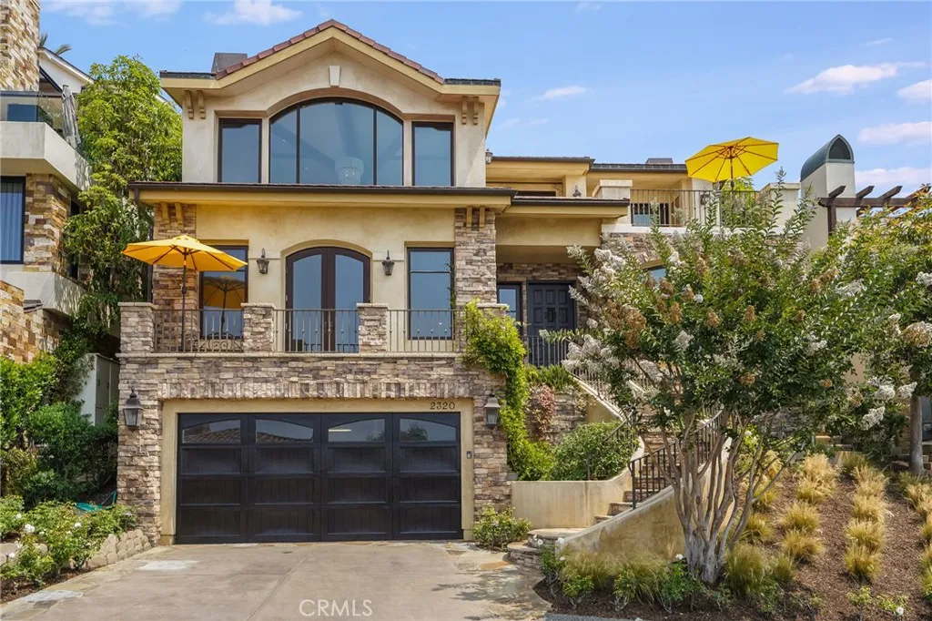 2320 Crestview Drive