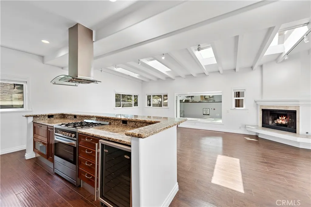 427 Iris Avenue