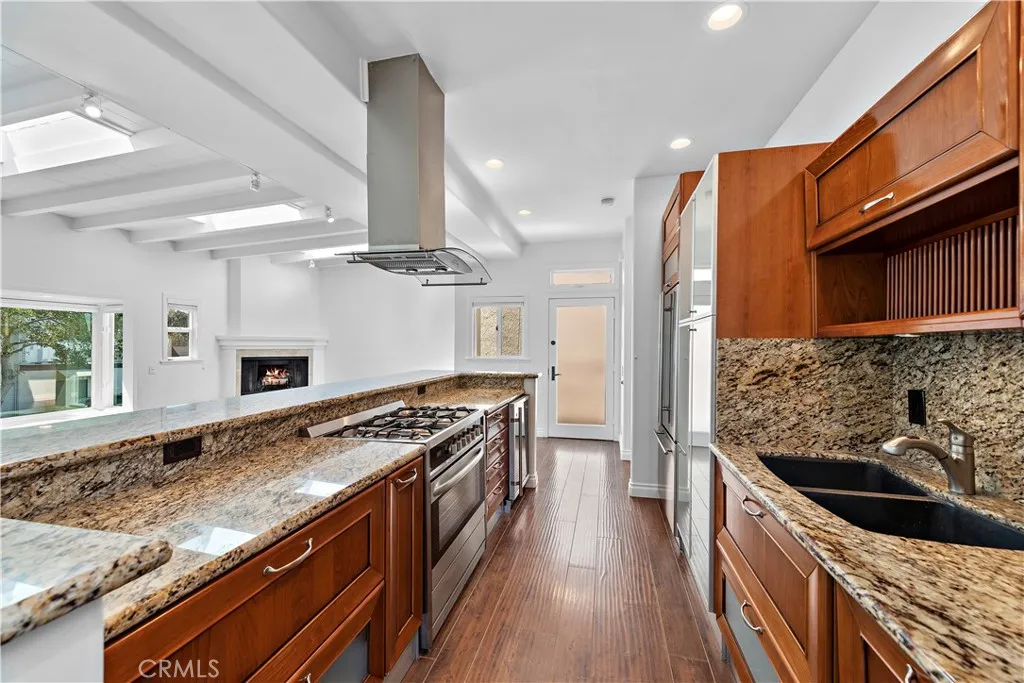 427 Iris Avenue