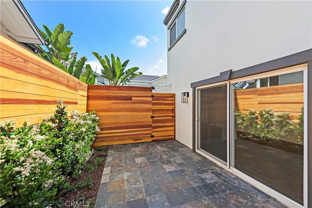 427 Iris Avenue
