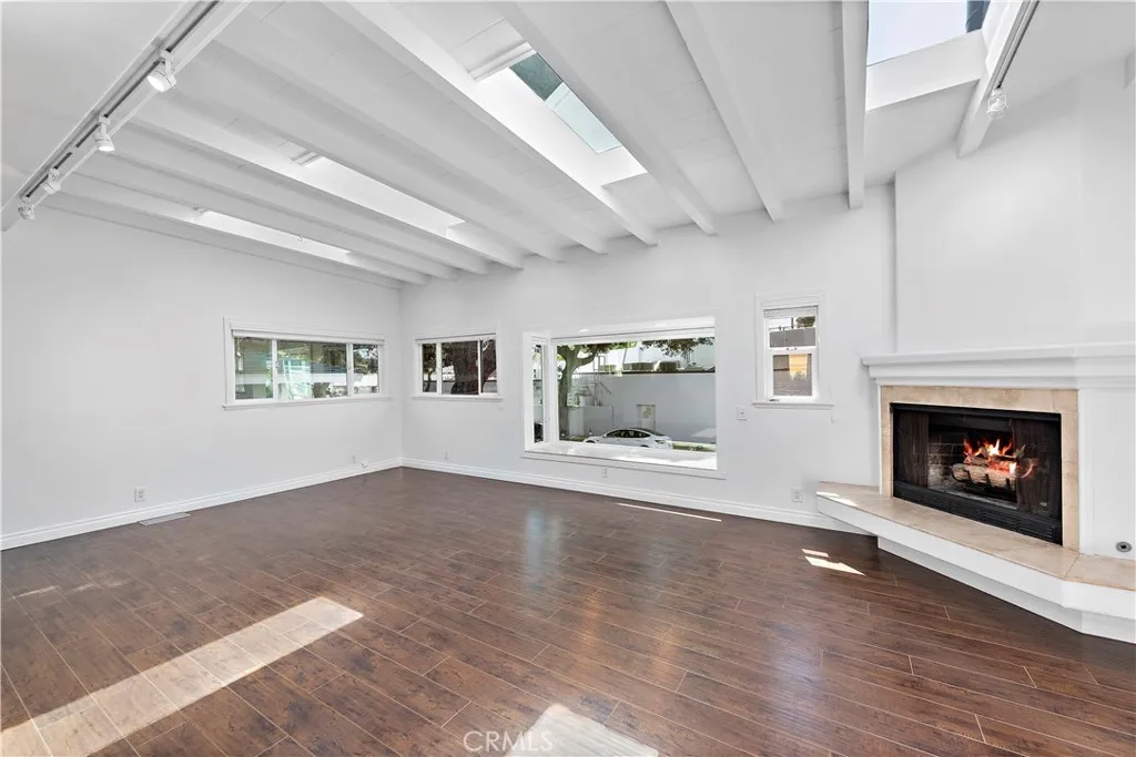 427 Iris Avenue