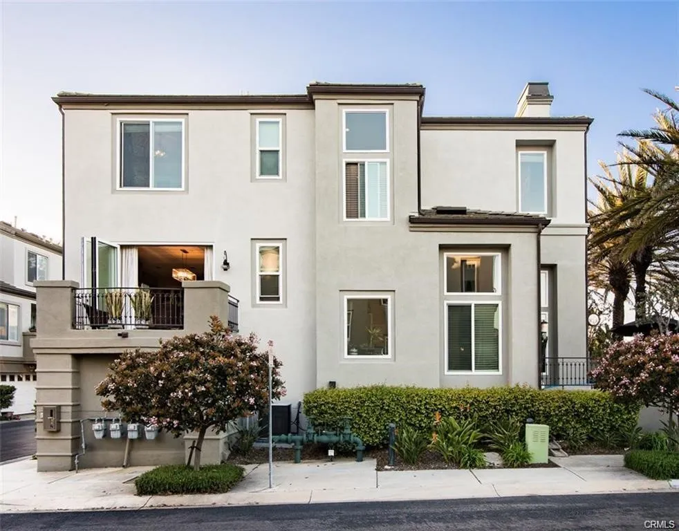 19281 Surf Drive