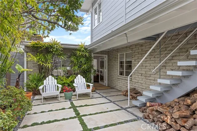 1445 Santa Cruz Street