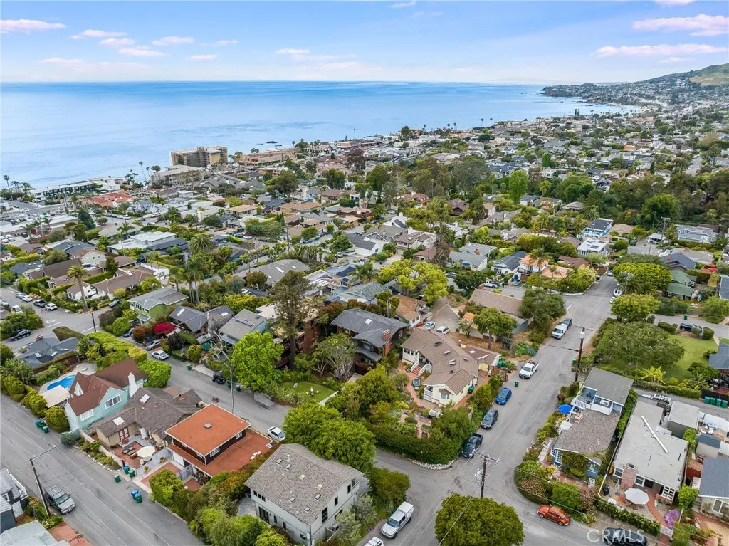 470 Flora Street